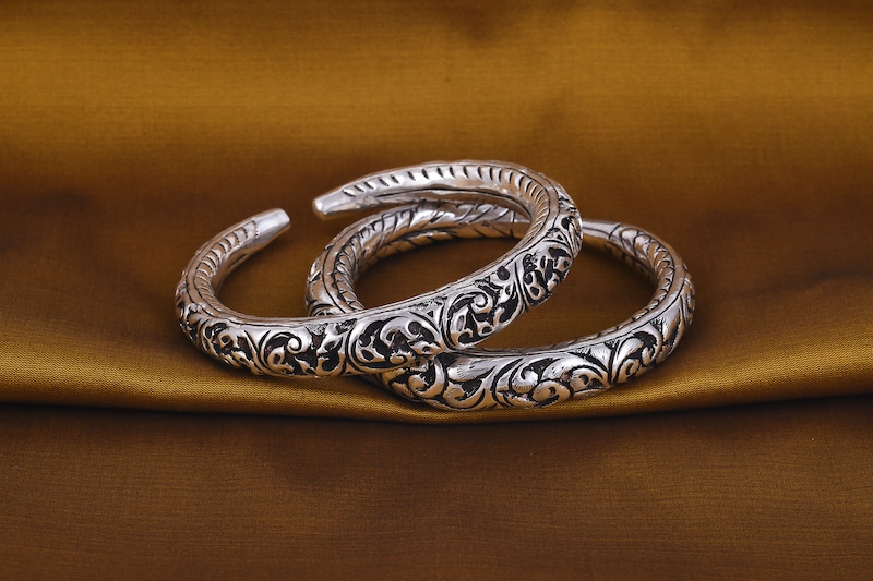 What Is Silver Used For? Everyday Life And Industrial Uses