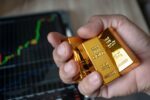 Gold Holds as Tariffs Halt